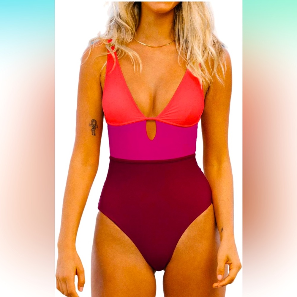 CUPSHE Women's One Piece Swimsuit Color Block Keyhole Cutout NWT
